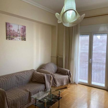 Cozy Apartment In The Heart Of Athènes Extérieur photo